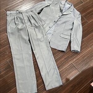 Men's Gray Suit Set